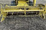 1983 New Holland 8040 Skurtresker – 12 fot skjærebord / halmkutter