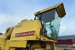 1983 New Holland 8040 Skurtresker – 12 fot skjærebord / halmkutter