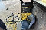 1983 New Holland 8040 Skurtresker – 12 fot skjærebord / halmkutter