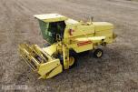 1983 New Holland 8040 Skurtresker – 12 fot skjærebord / halmkutter