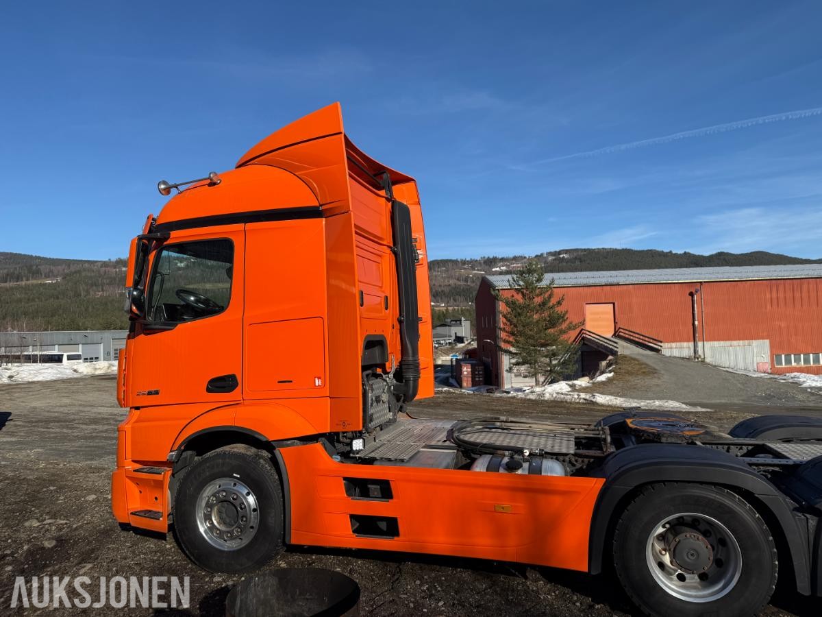 2019 Mercedes-Benz Actros 2563 ADR bil/trekkvogn gått på serviceavtale