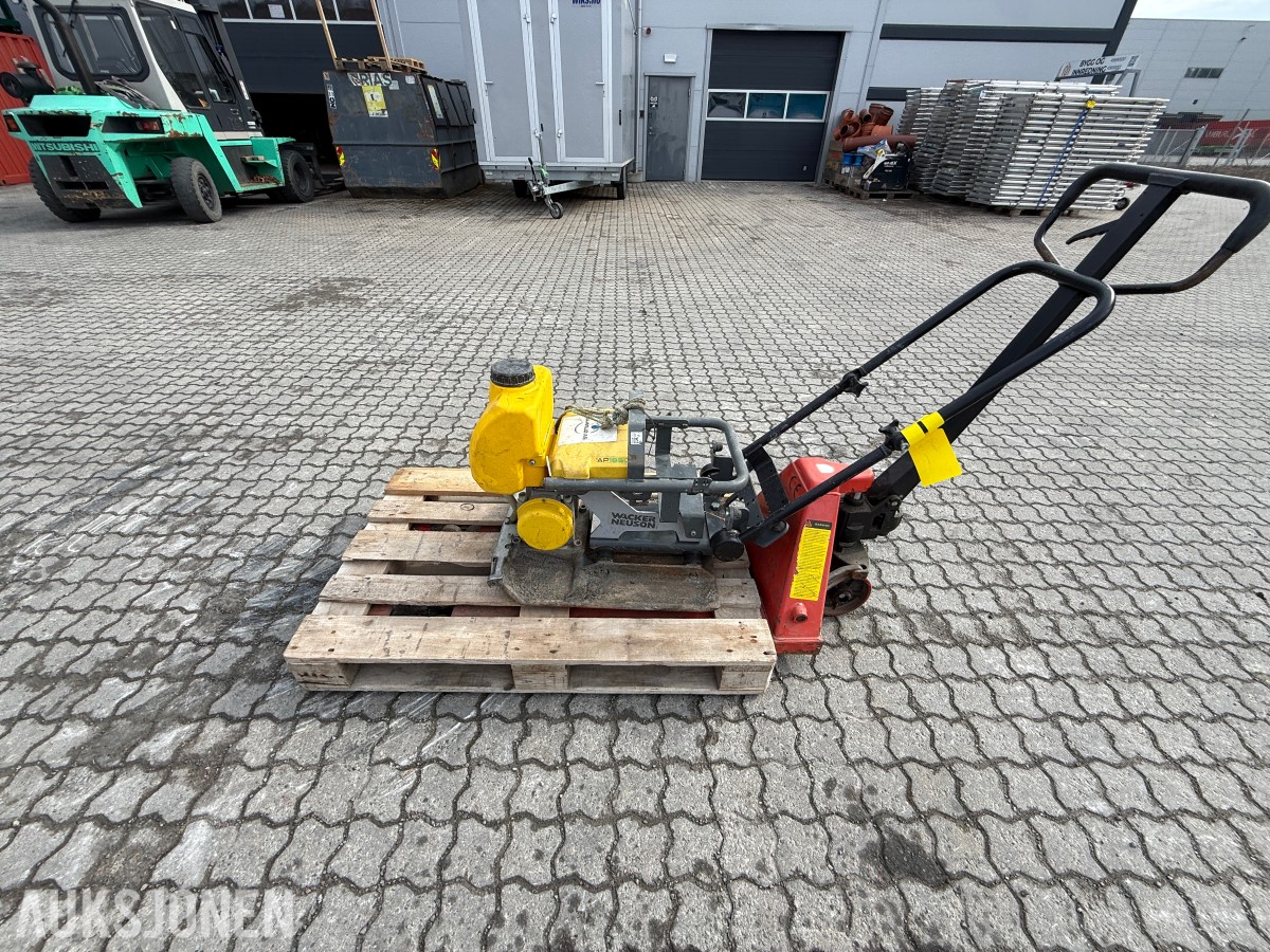 2023 Vibroplate AP1850we m/vann