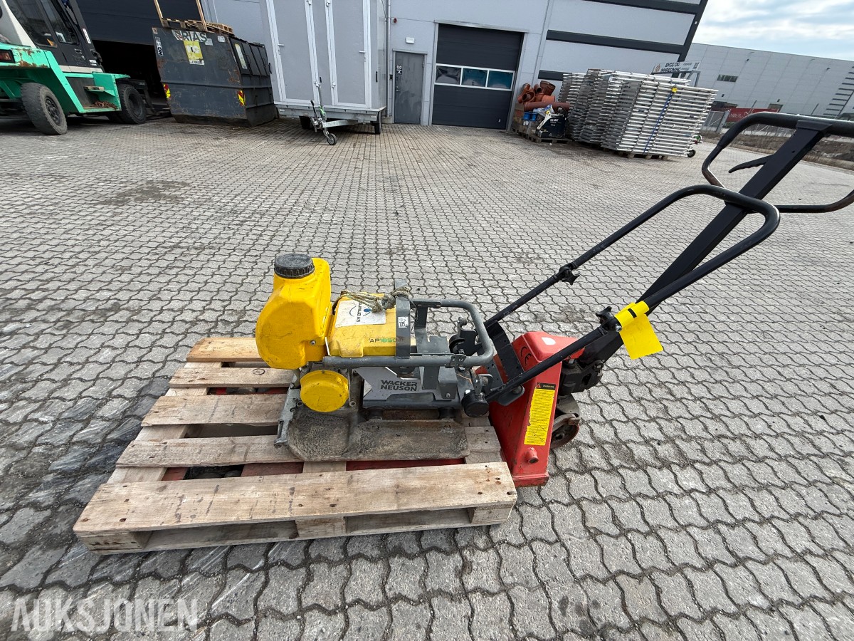 2023 Vibroplate AP1850we m/vann