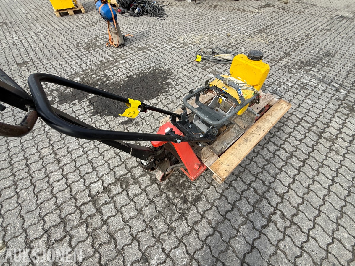 2023 Vibroplate AP1850we m/vann