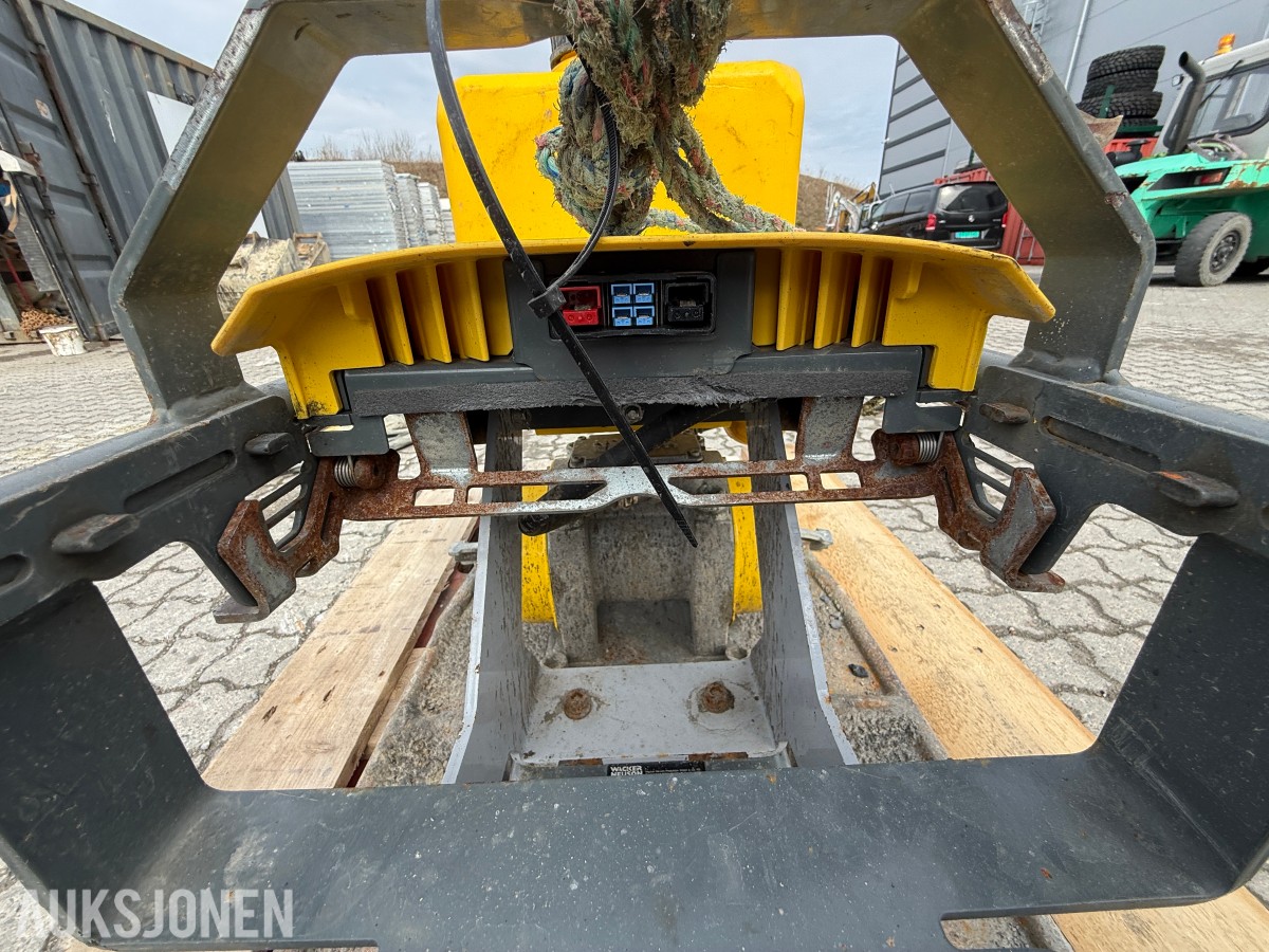 2023 Vibroplate AP1850we m/vann
