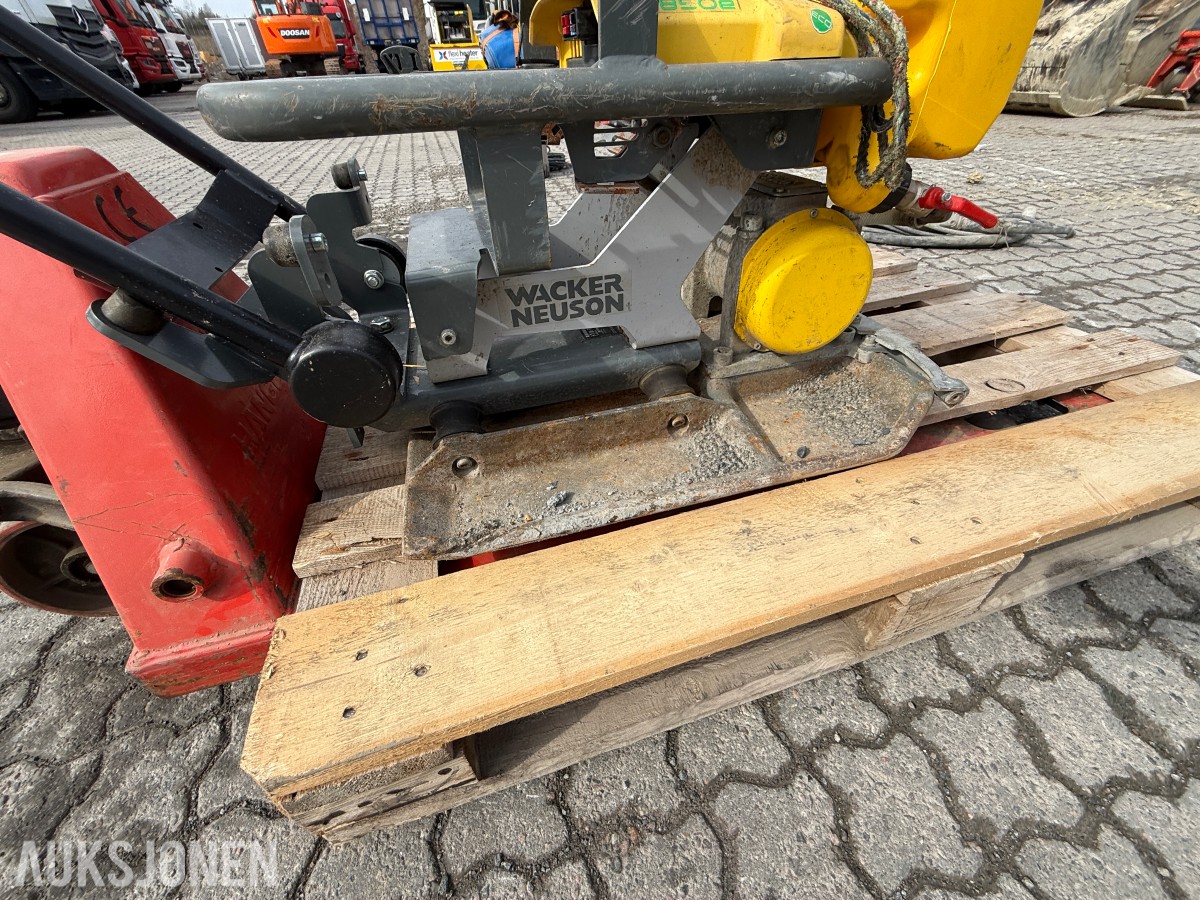 2023 Vibroplate AP1850we m/vann