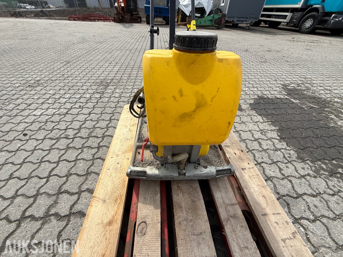 2023 Vibroplate AP1850we m/vann
