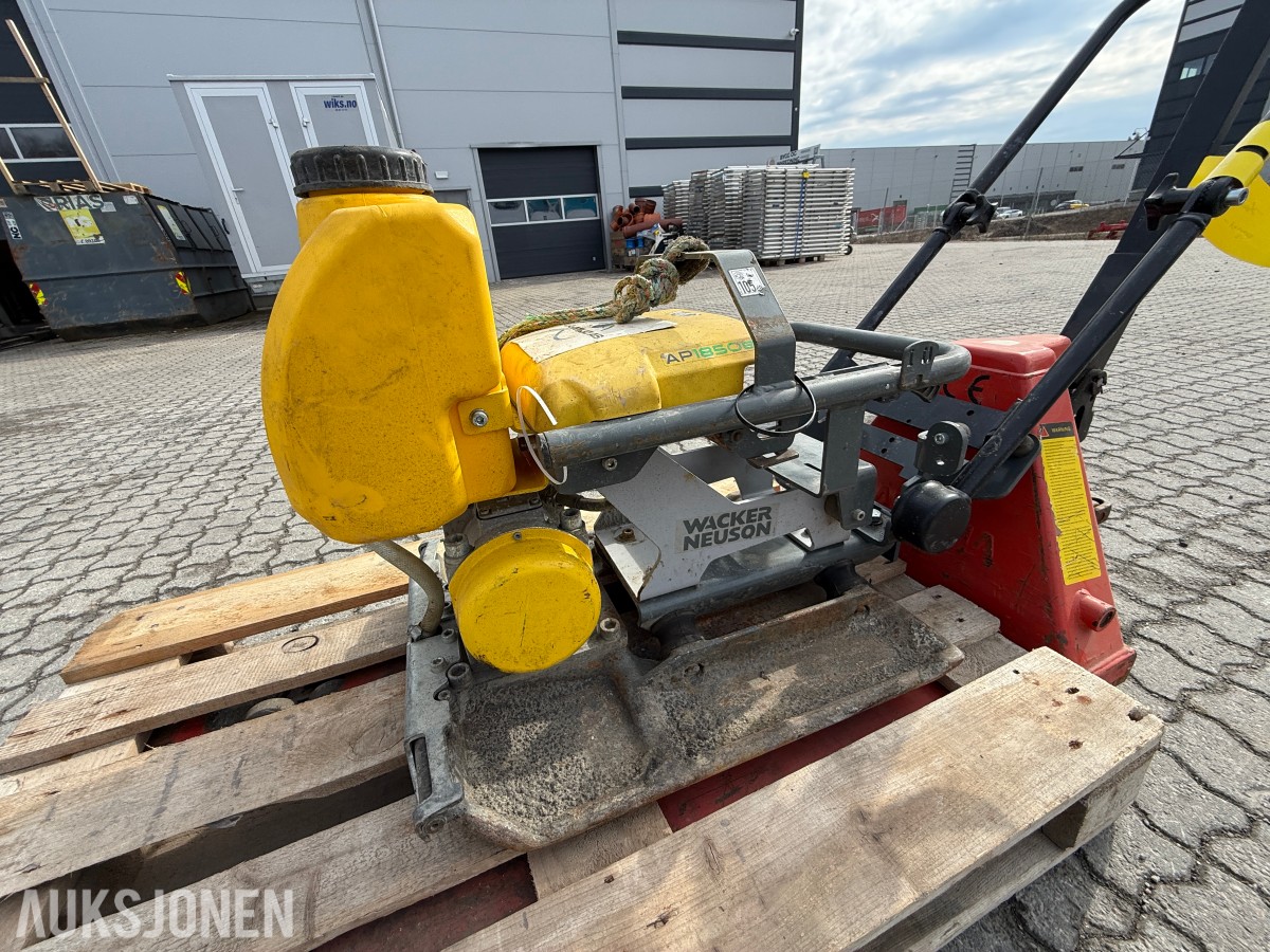 2023 Vibroplate AP1850we m/vann