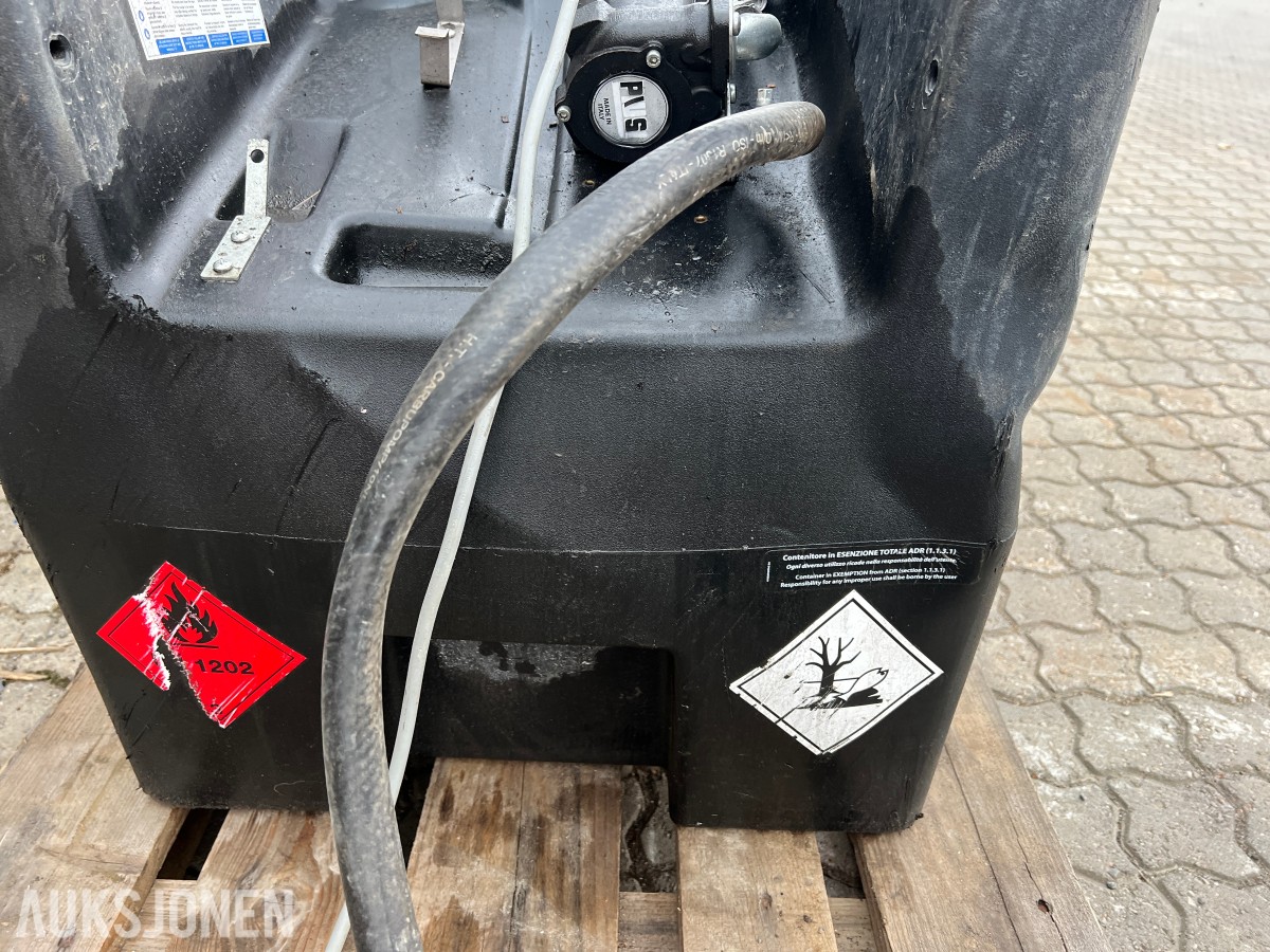 2023 Emiliana transport tank 220 liter diesel m/12V pumpe
