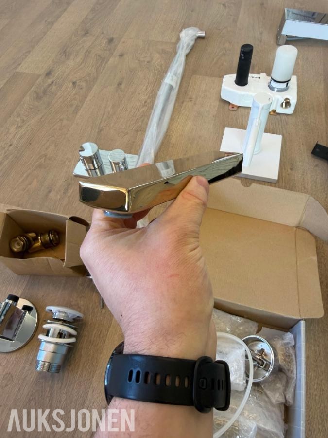 Eksklusivt baderomsutstyr: Hansgrohe, Axor, Dornbracht, Grohe, VikingBad m.m.