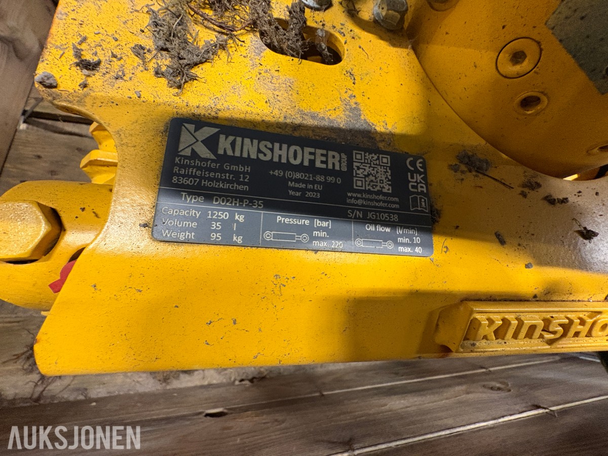 2023 Brokk 110 rivningsrobot med pigghammer, betongsaks og klype