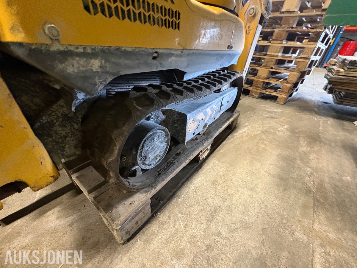 2023 Brokk 110 rivningsrobot med pigghammer, betongsaks og klype