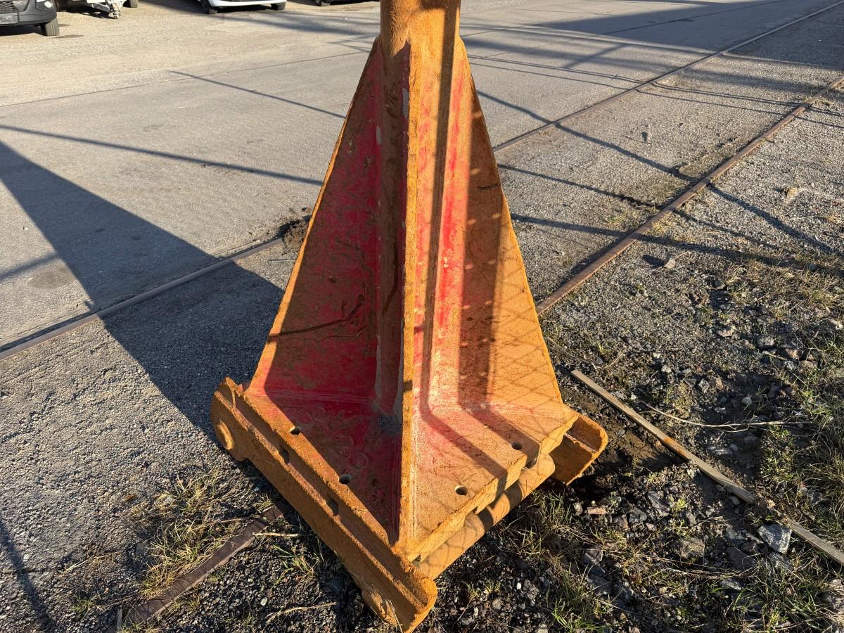 Rensepigg med S feste ca 290 cm