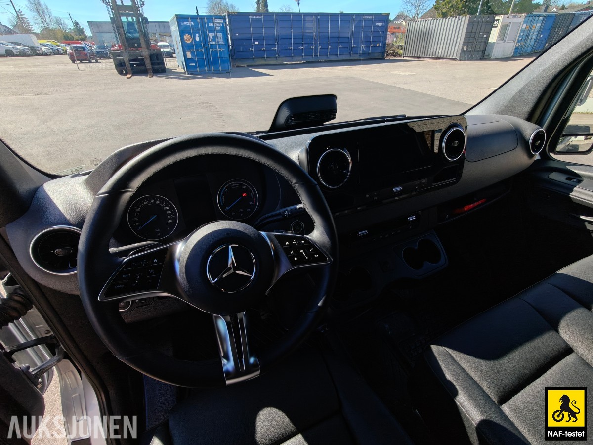 2025 Mercedes-Benz Sprinter NYBILGARANTI HENGERFESTE INNREDNING KAMERA ADAPTIV CRUISE