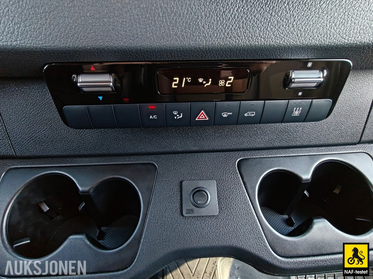 2025 Mercedes-Benz Sprinter NYBILGARANTI HENGERFESTE INNREDNING KAMERA ADAPTIV CRUISE