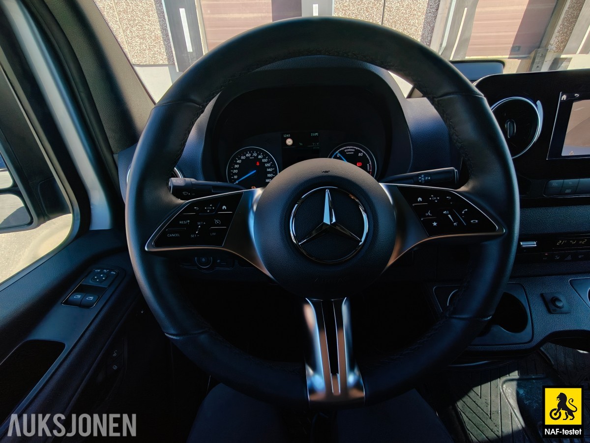 2025 Mercedes-Benz Sprinter NYBILGARANTI HENGERFESTE INNREDNING KAMERA ADAPTIV CRUISE