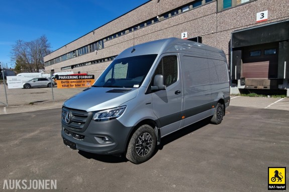 2025 Mercedes-Benz Sprinter NYBILGARANTI HENGERFESTE INNREDNING KAMERA ADAPTIV CRUISE