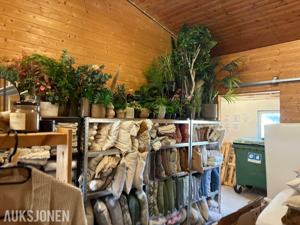 KOMPLETT INTERIØRPAKKE FOR BOLIGSTYLING – SELGES SAMLET