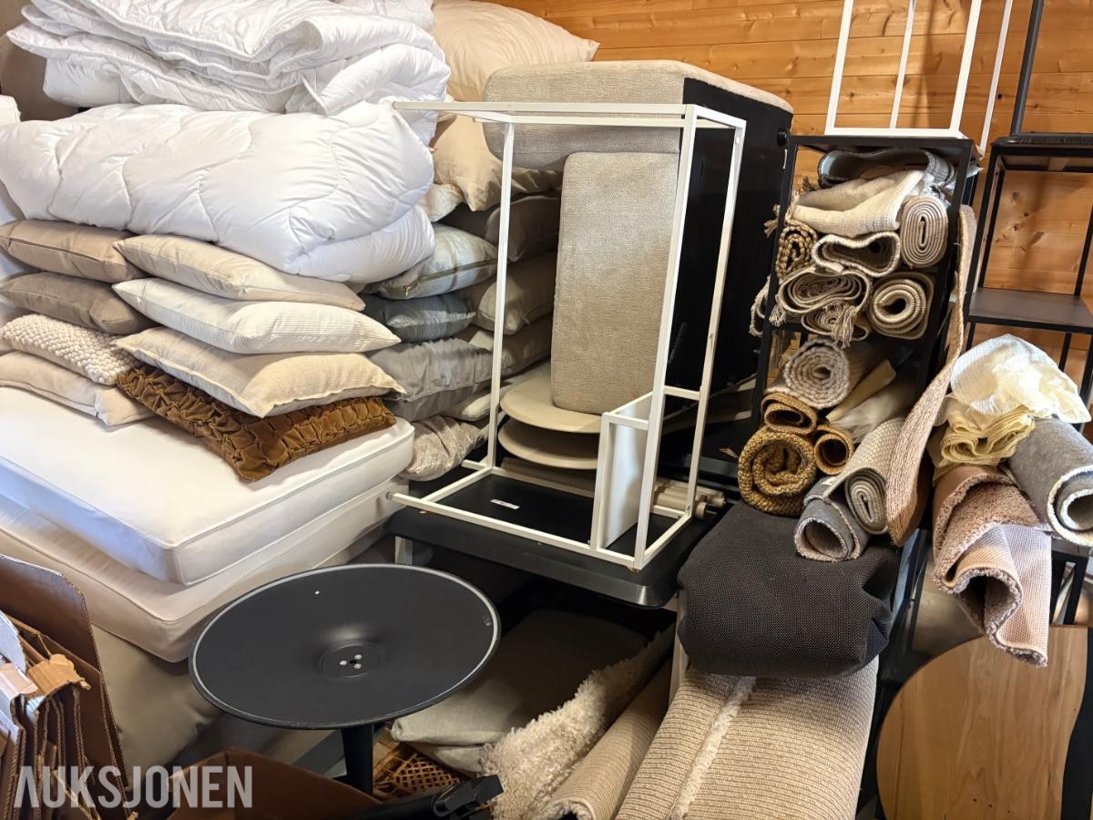KOMPLETT INTERIØRPAKKE FOR BOLIGSTYLING – SELGES SAMLET