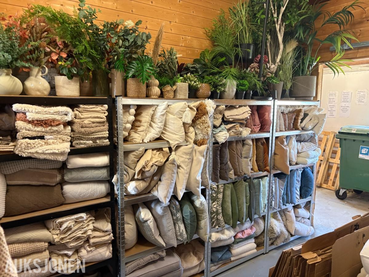 KOMPLETT INTERIØRPAKKE FOR BOLIGSTYLING – SELGES SAMLET