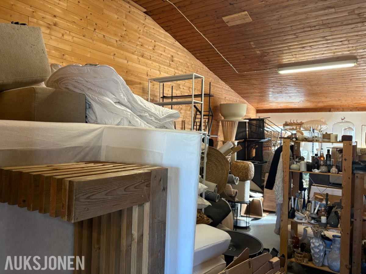 KOMPLETT INTERIØRPAKKE FOR BOLIGSTYLING – SELGES SAMLET