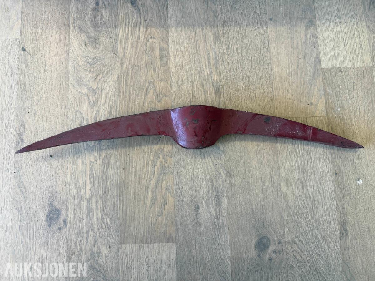 135 stk sjakler og 100+ pigghakker