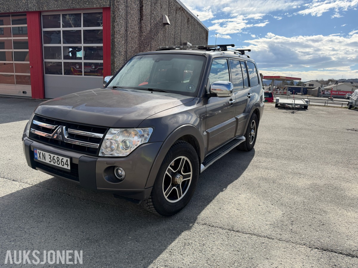 2010 Mitsubishi PAJERO 3.2-200 D 4WD