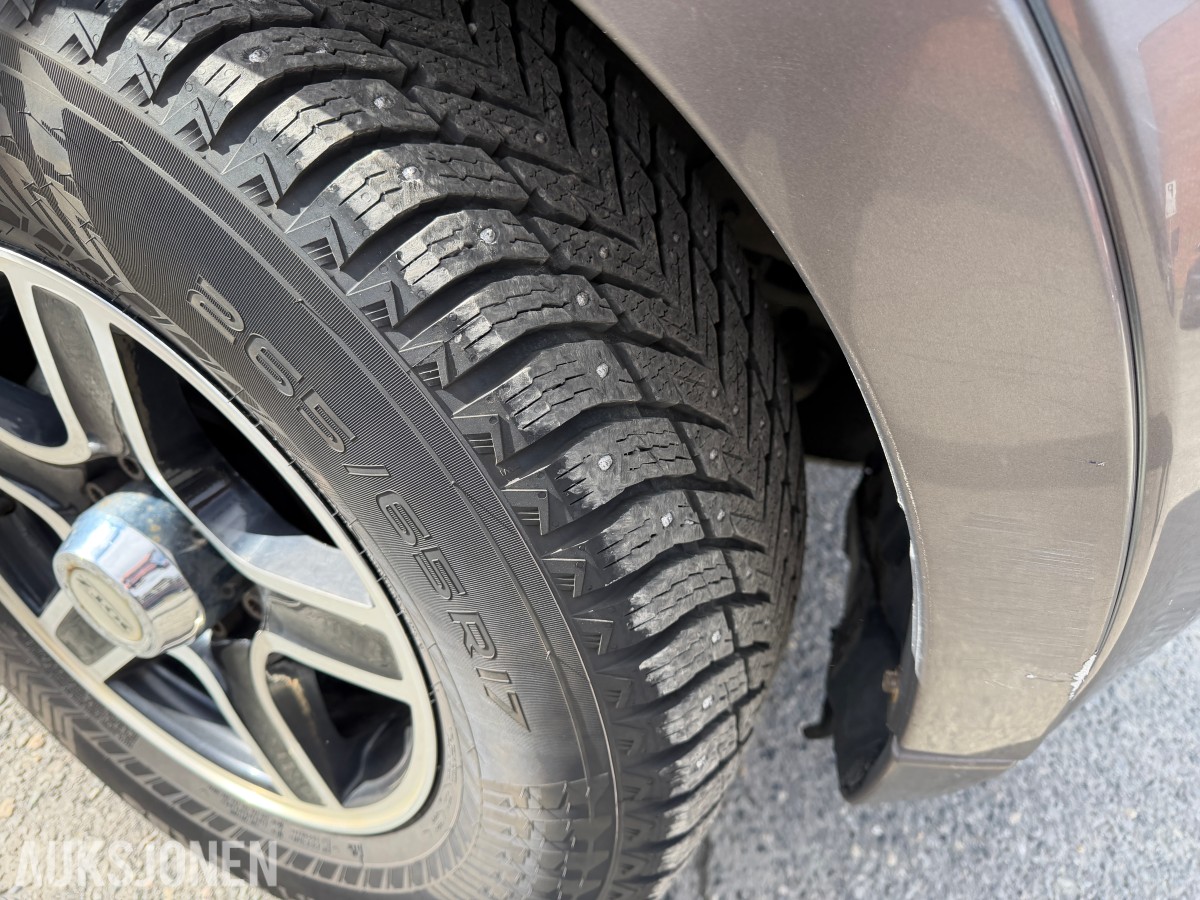 2010 Mitsubishi PAJERO 3.2-200 D 4WD