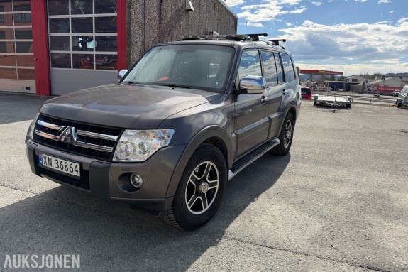 2010 Mitsubishi PAJERO 3.2-200 D 4WD