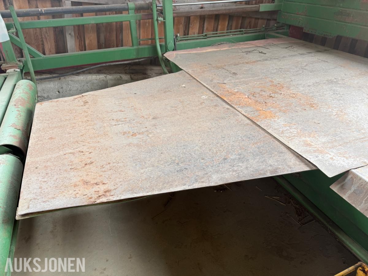 1995 Pakkemaskin til 4 kantbunter 240cm