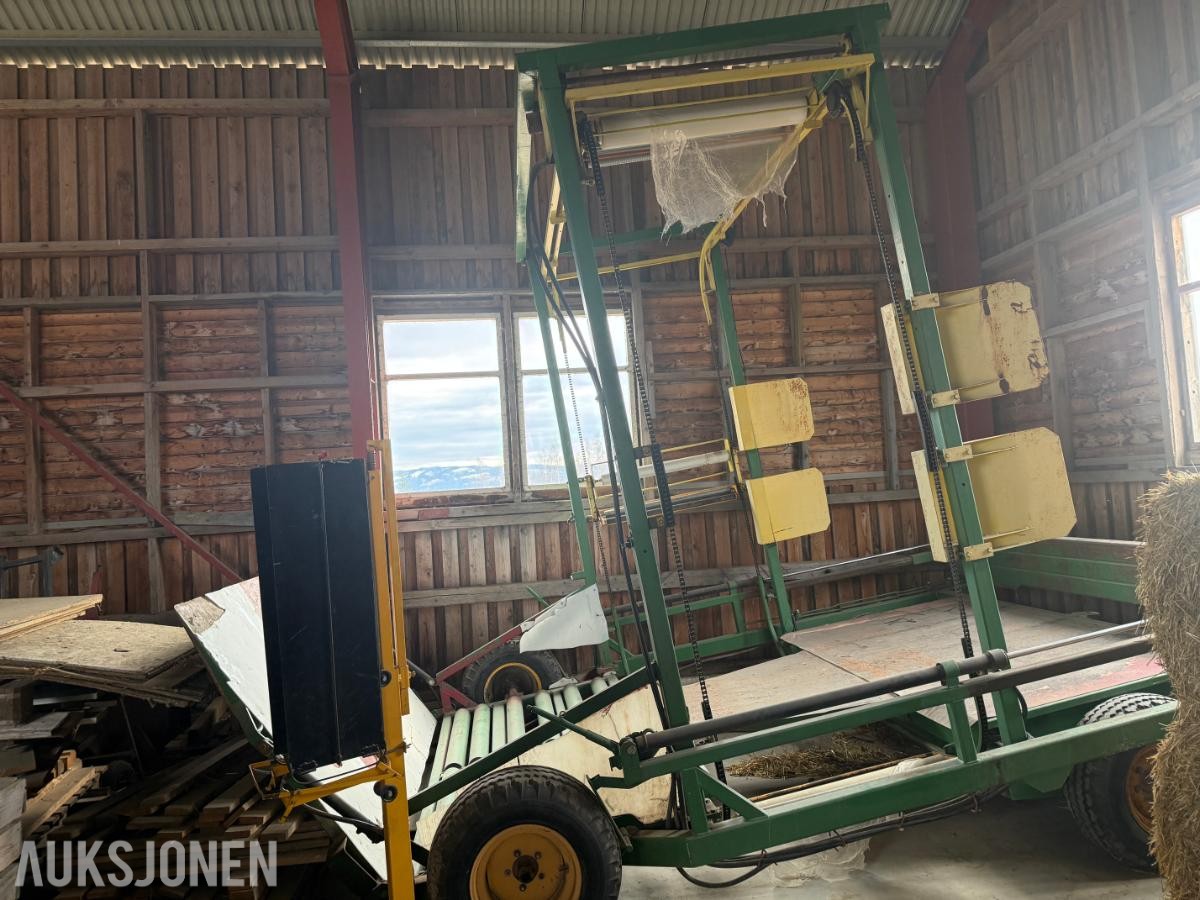 1995 Pakkemaskin til 4 kantbunter 240cm