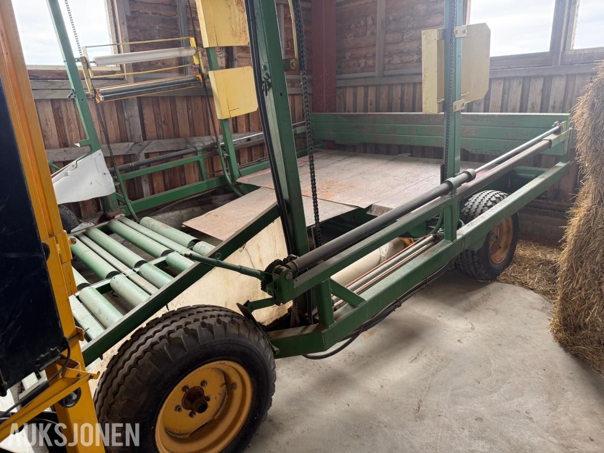 1995 Pakkemaskin til 4 kantbunter 240cm