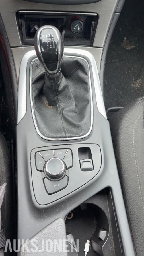 2009 Opel Insignia 2.0 diesel 110hk reparasjonsobjekt 