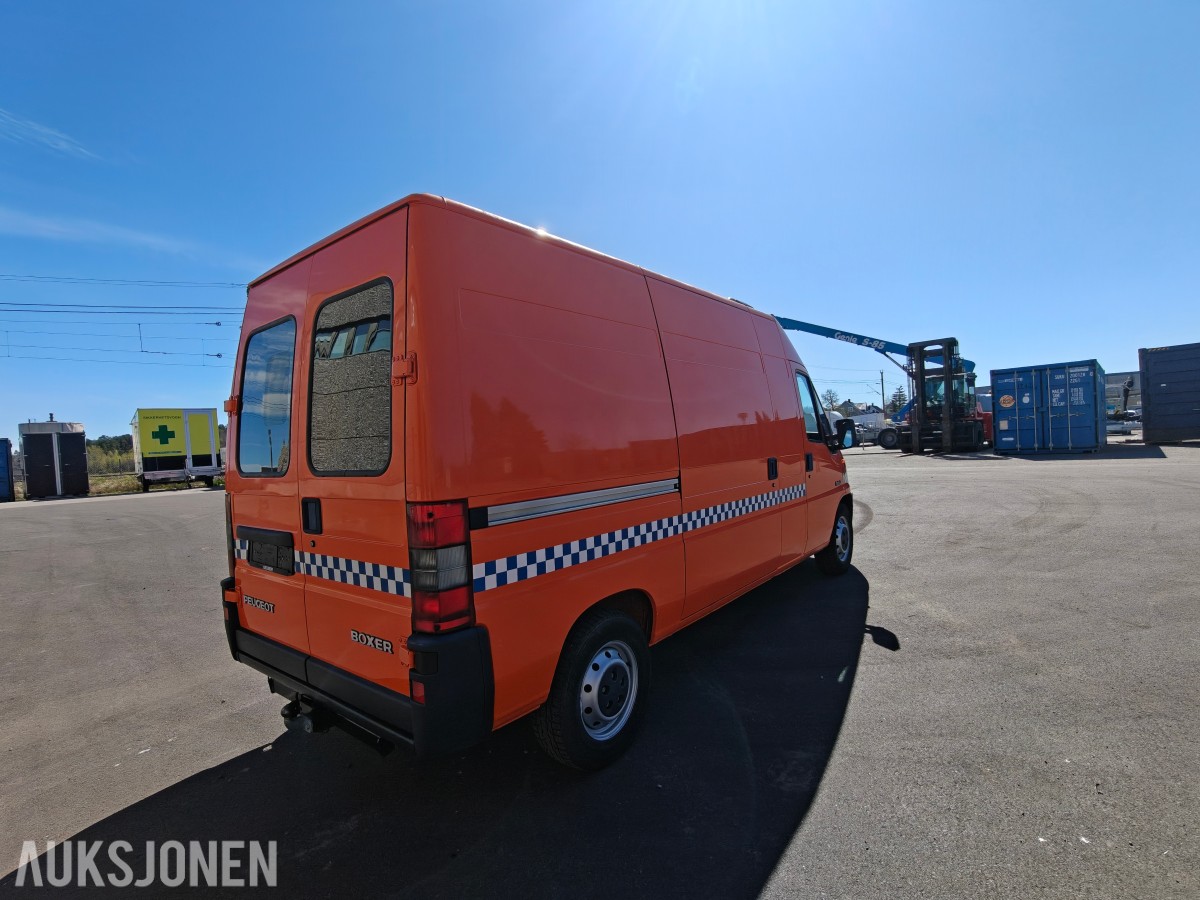 1999 Peugeot varebil med kun 14.614 km