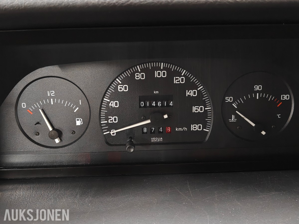 1999 Peugeot varebil med kun 14.614 km