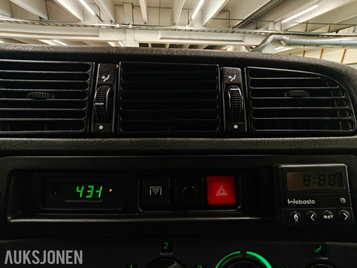 1999 Peugeot varebil med kun 14.614 km