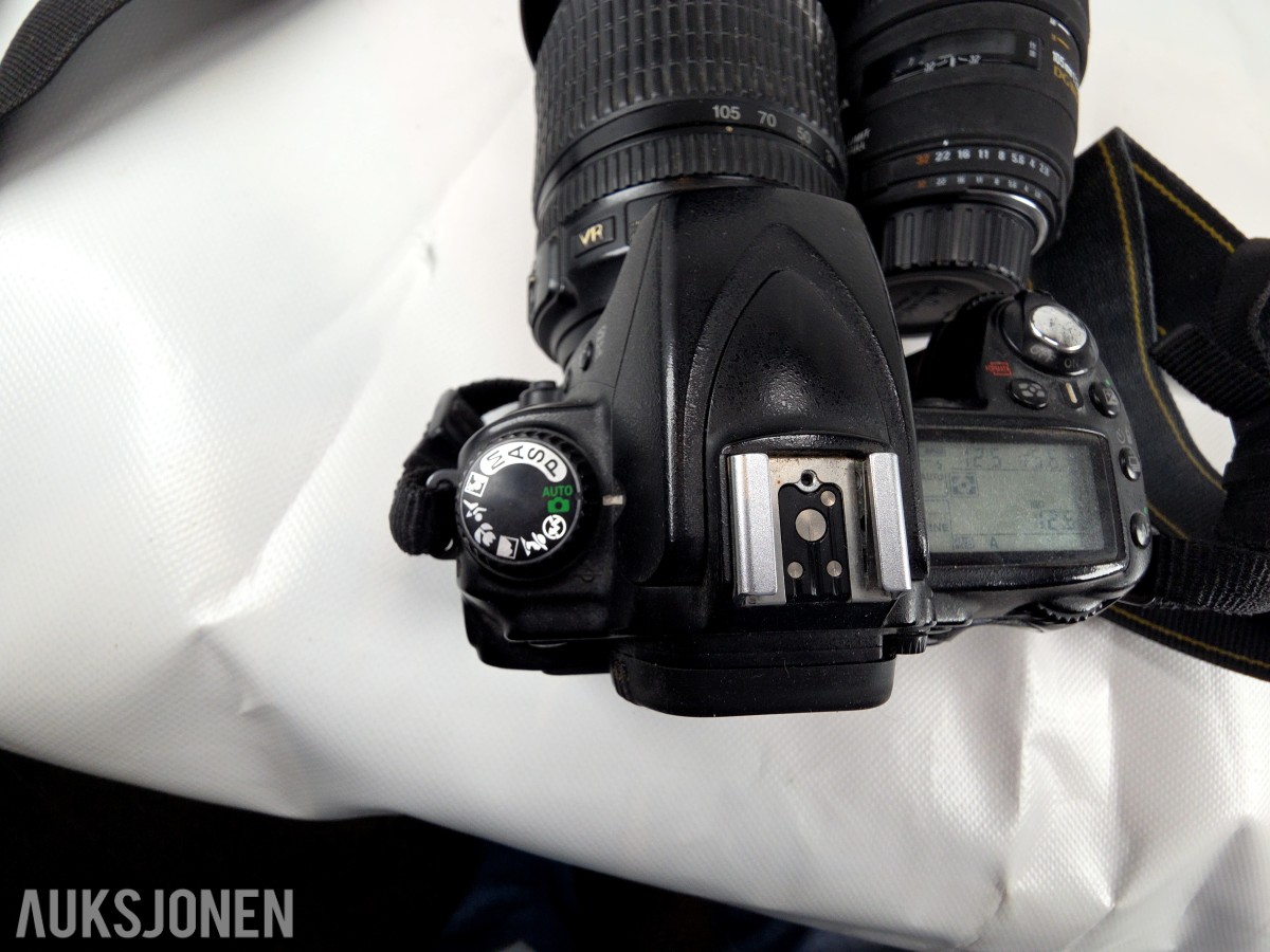Nikon D90 speilreflekskamera med 18-105mm VR og Sigma 105mm Macro