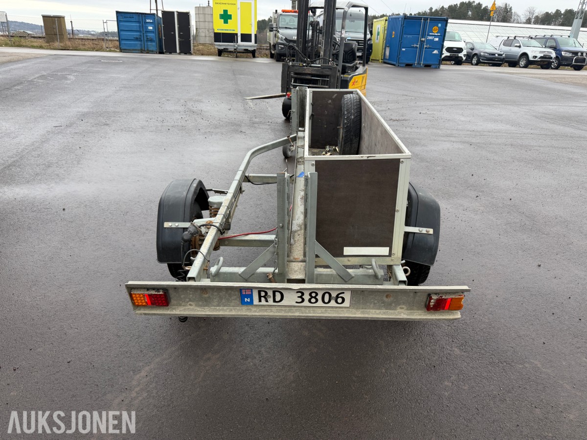 2013 TILHENGER - TREDAL T-75-BOR