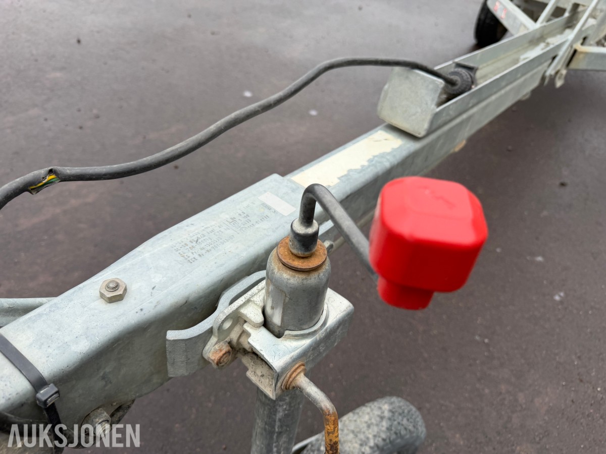 2013 TILHENGER - TREDAL T-75-BOR