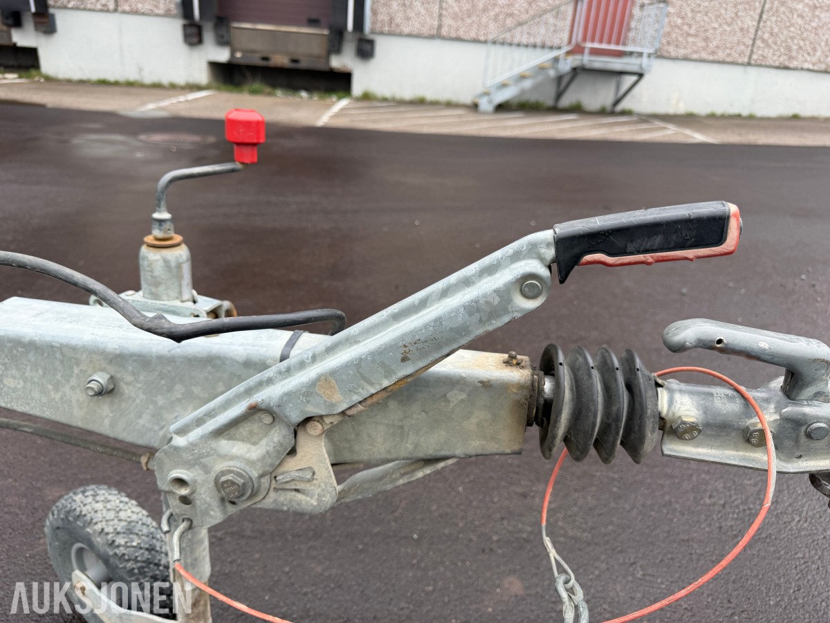 2013 TILHENGER - TREDAL T-75-BOR