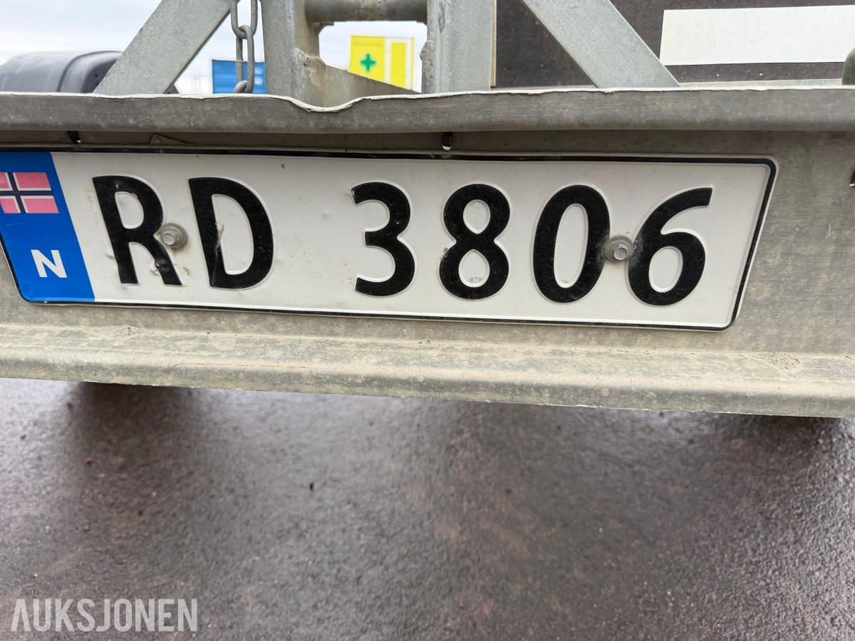 2013 TILHENGER - TREDAL T-75-BOR