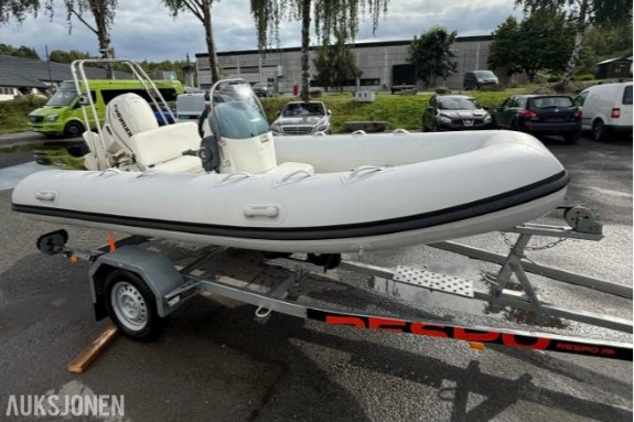 BRIG F450L / 50HK Evinrude E-Tec/Respo 750 MR henger