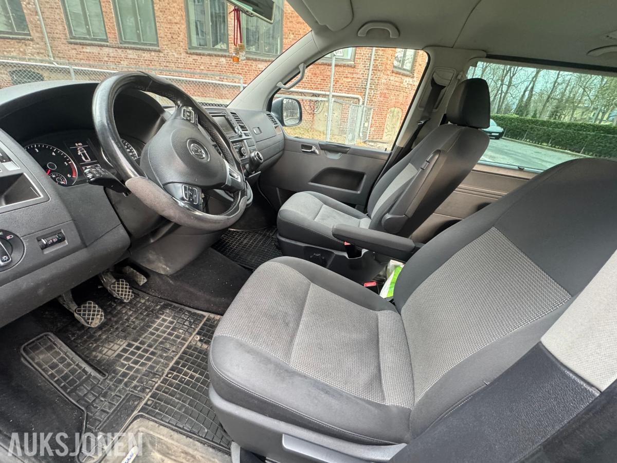 2015 Volkswagen Caravelle 2.0 114hk Diesel 8-seter Skyvedører Cruise control