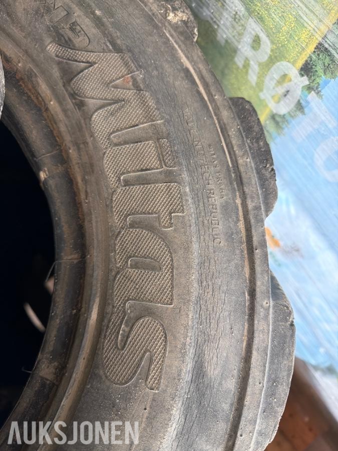 2013 Mitas 31x15,5-15 dekk og sete 