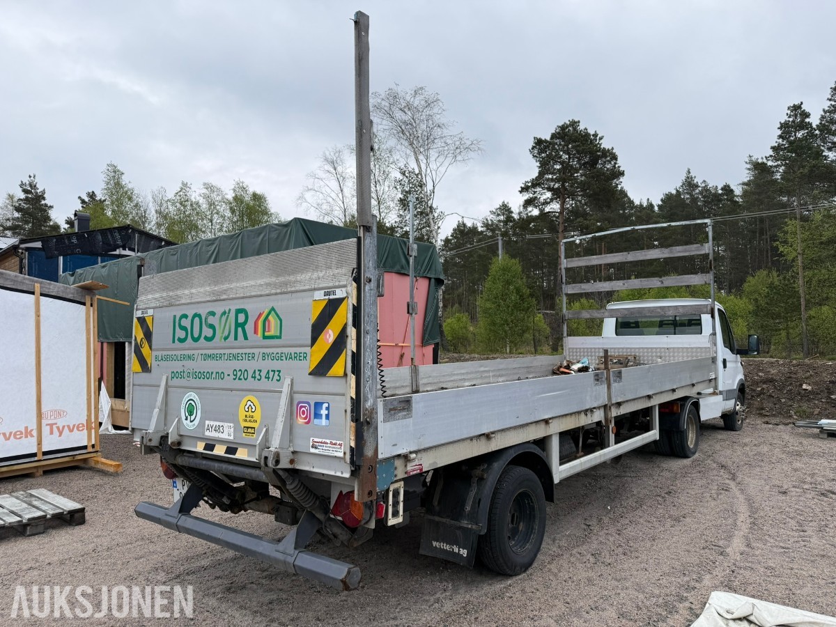 2003 Iveco Daily trekkvogn m / tralle 2.8-145 D, 286186km