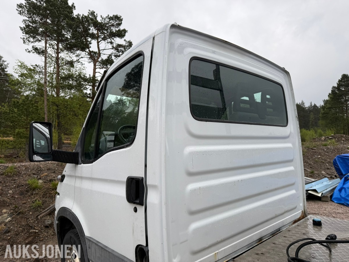 2003 Iveco Daily trekkvogn m / tralle 2.8-145 D, 286186km