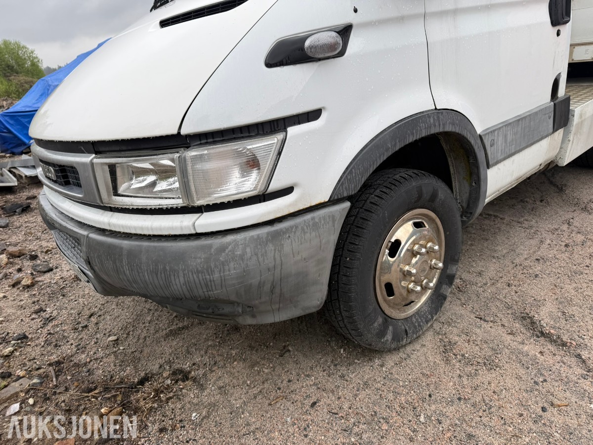 2003 Iveco Daily trekkvogn m / tralle 2.8-145 D, 286186km