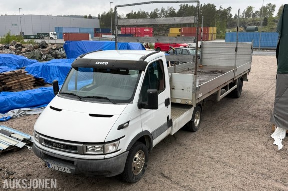 2003 Iveco Daily trekkvogn m / tralle 2.8-145 D, 286186km