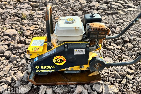 2023 BOMAG BVP 18/45 vibroplate med Honda GX160 motor – 91 kg