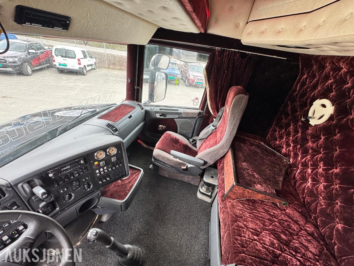 2005 Scania T 580 LA8X4 HHA 4-akslet trekkvogn.